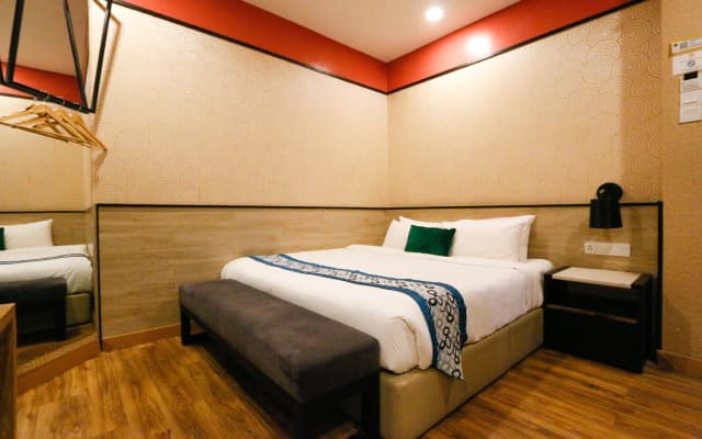 Golden Roof Hotel Seri Iskandar - photo 2