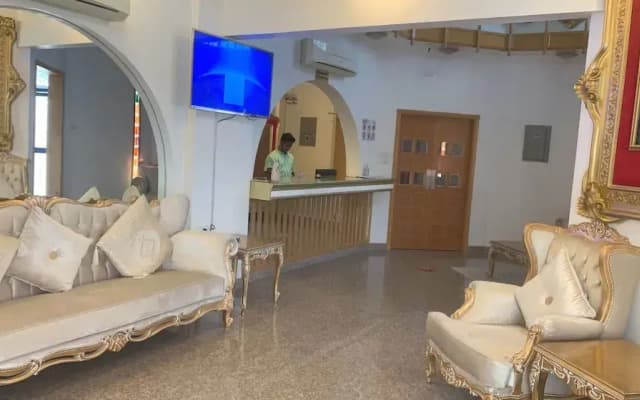 OYO 153 Qurum Heights Hotel - photo 4