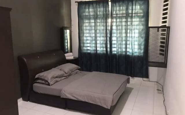 OYO Home 90360 Homestay Bandar Putra 3 - photo 3