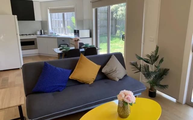 Bundoora Townhouse - photo 5