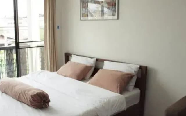 House 1150 - photo 2