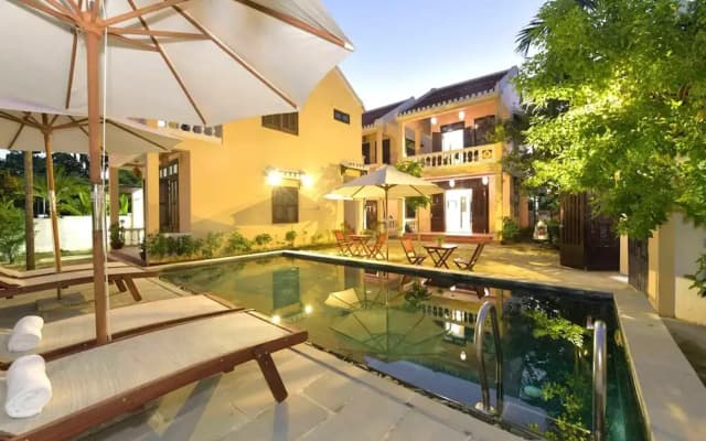Tonkin Creeper Flower Villa - photo 5