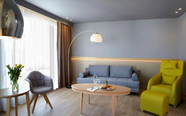 Zeus Wyndham Grand Athens Hotel - photo 4