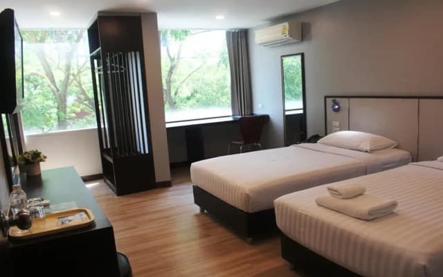 YWCA Hotel Bangkok - photo 2