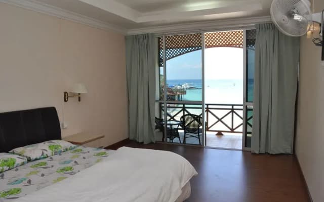 New Cocohut Chalet - photo 3