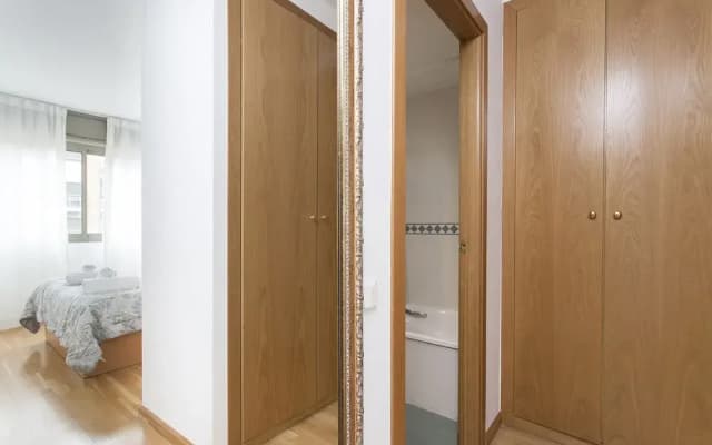 1317 - Modern Forum Apartment - photo 2