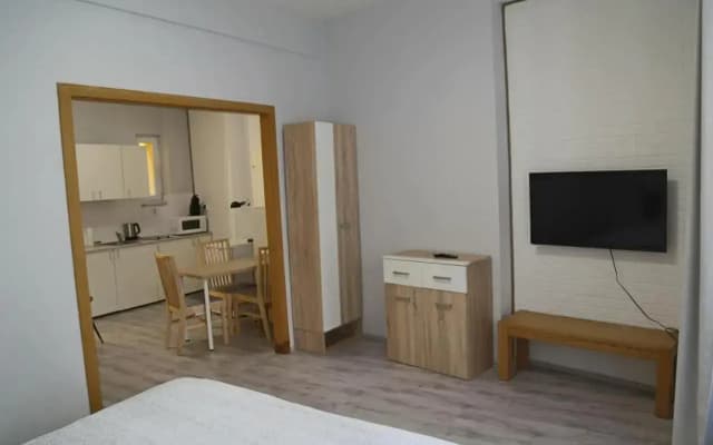 Charles Square Apartment - photo 2