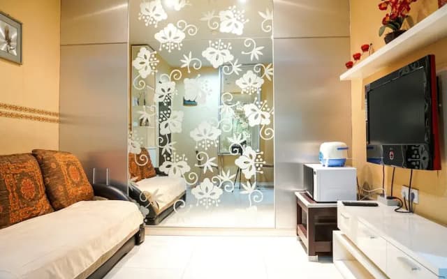 1BR Apartment at Cosmo Mansion near Grand Indonesia - photo 3