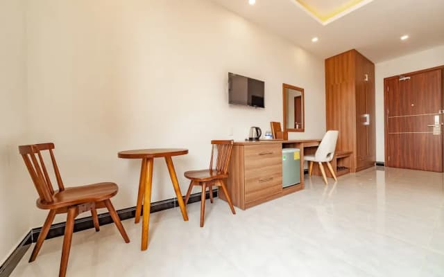 Phung Hung Boutique Hotel - photo 4