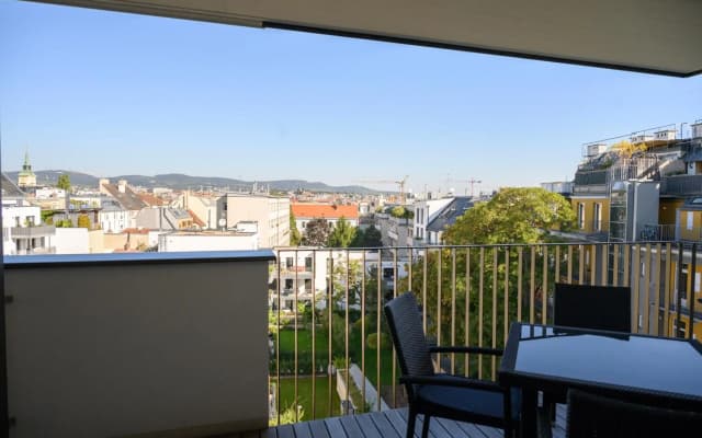Vienna Sunny Side Up Apartments - photo 4