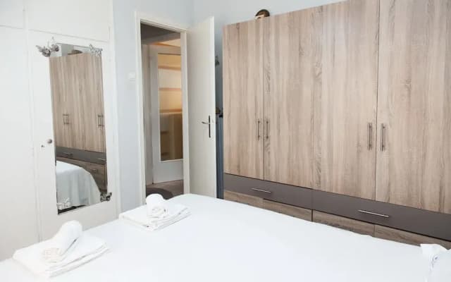 Cute apartment in Neos Kosmos - photo 4