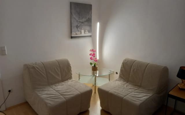 Apartment near downtown - photo 2