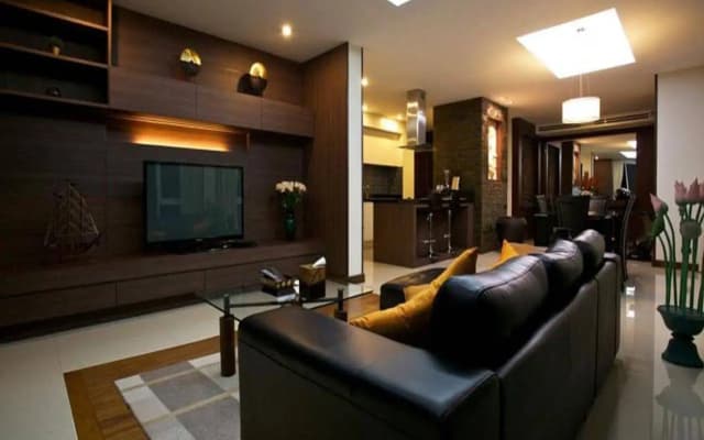 Karon Suite Apartment - photo 2