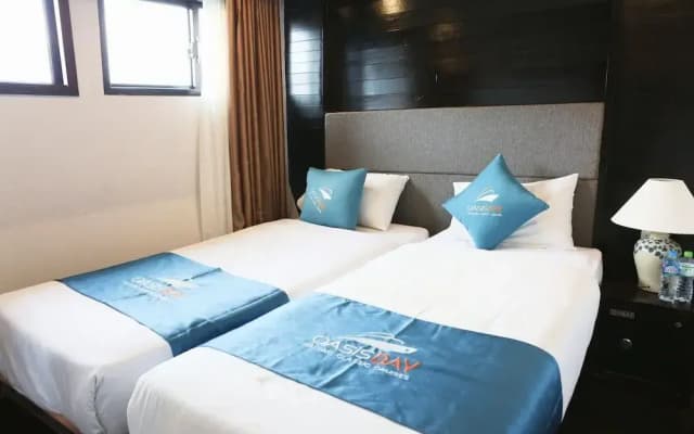 Oasis Party Cruise - photo 2