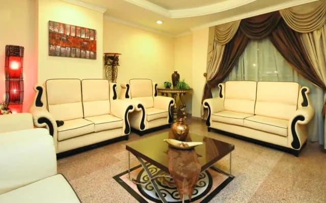 Lavilla Hotel - photo 2