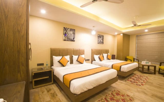 Staybook Hotel Nitya Maharani - photo 4