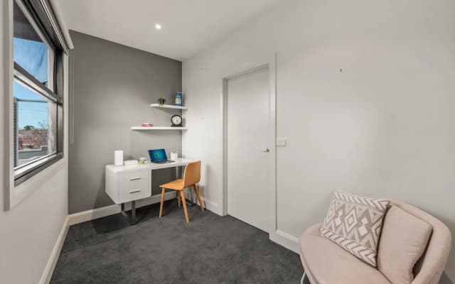 StayCentral - Moonee Ponds Penthouse - photo 4