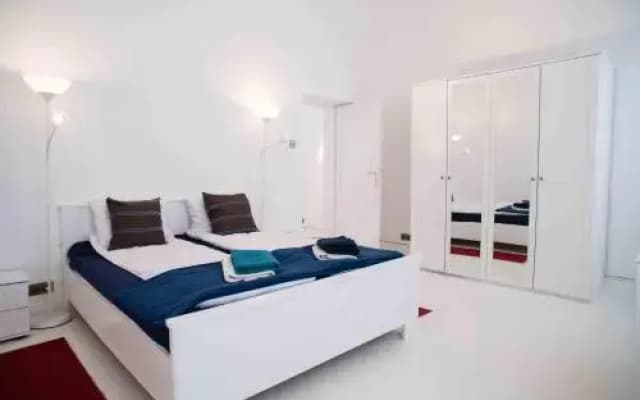Danube Elegance Apartment - photo 5