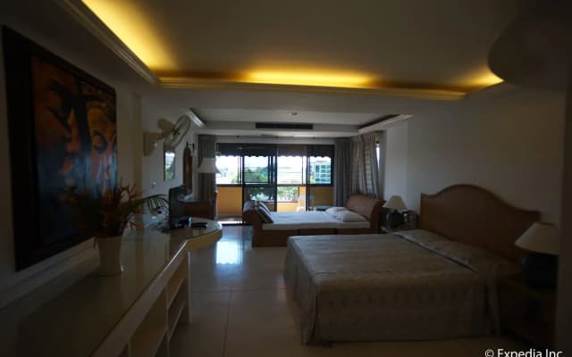 Bougainvillea Terrace House - photo 2