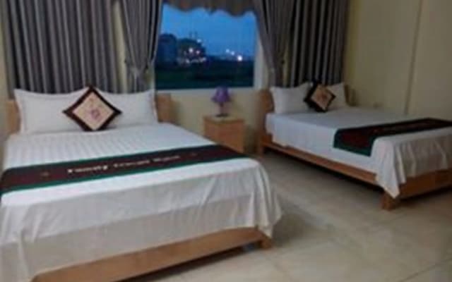 Family Transit Hotel - photo 4