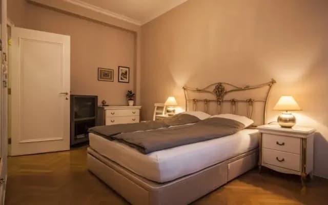 City Suite Budapest - photo 2