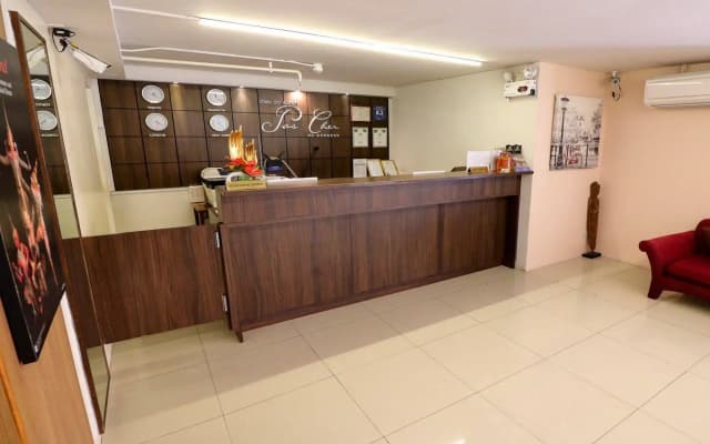 NIDA Rooms Bang Rak Emerald - photo 2