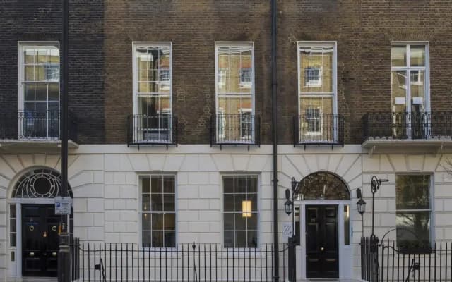 Z Hotel At Gloucester Place - photo 2