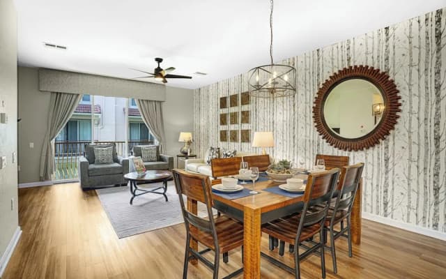 Spacious Townhome W/patio & Garage! Sleeps10 - photo 4