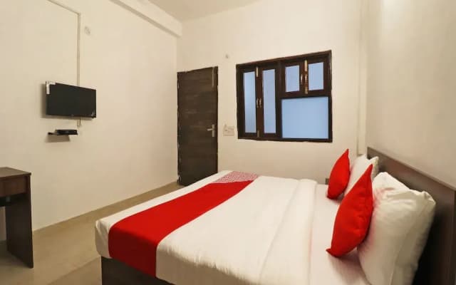 OYO Flagship 39677 Haiderpur Road - photo 5