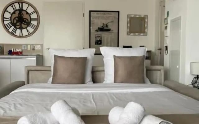 Q&R Renting - Suites Design Luxueuses - photo 3