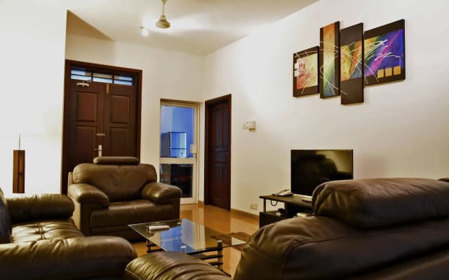 Panoramic Holiday Apartment Colombo - photo 3