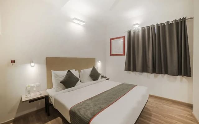 Oyo Townhouse 082 Chander Nagar Janakpuri - photo 4