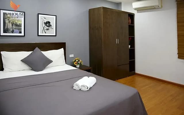 V House 1 Serviced Apartment - photo 2