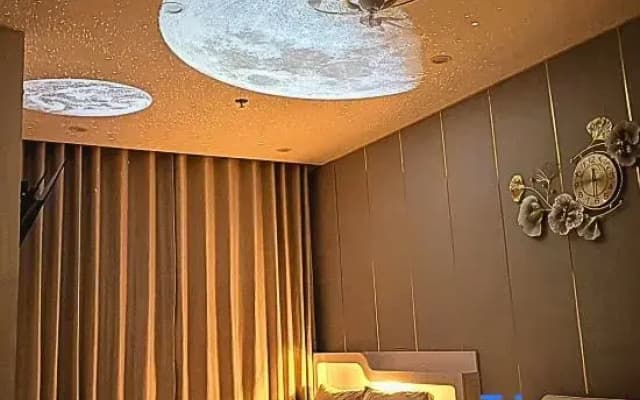 Beautiful Hotel at Vinhomes Grand Park - photo 2