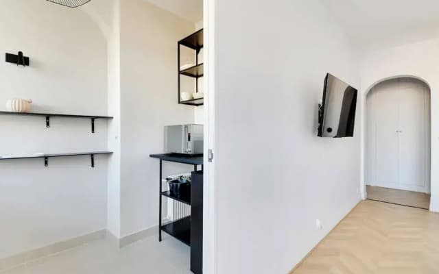 Elegant Studio With Balcony - 2P - Trocadero/passy - photo 5