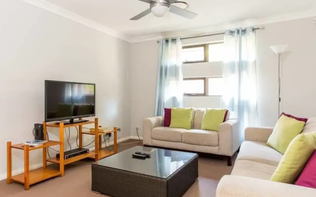Sydney Amazing Holiday Home - photo 4