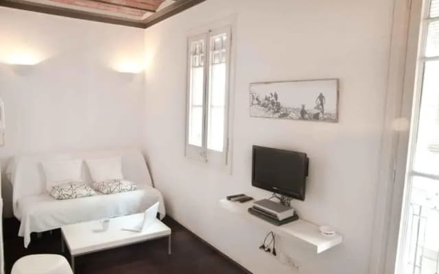 Barceloneta Suites Apartments Beach - photo 3