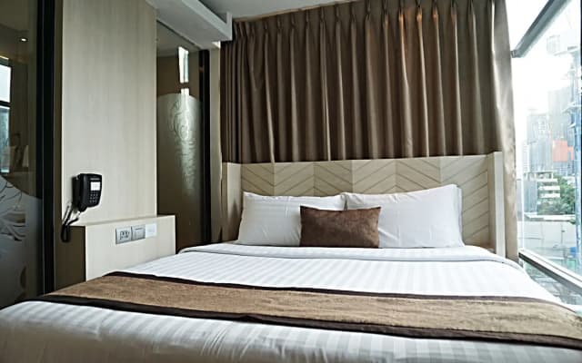 Syama Mansion Phromphong - photo 4