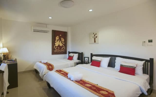 Baan Santhiya Private Pool Villas - photo 3