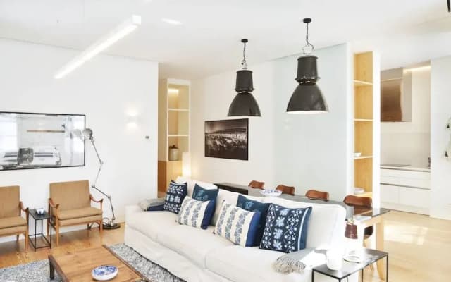 Urban Chic Apartment - photo 3