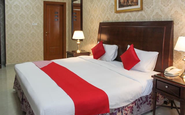 Clifton International Hotel - photo 4