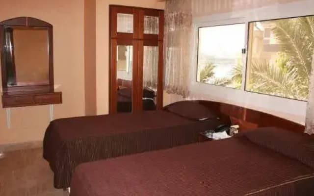 Arabia Hotel - photo 4