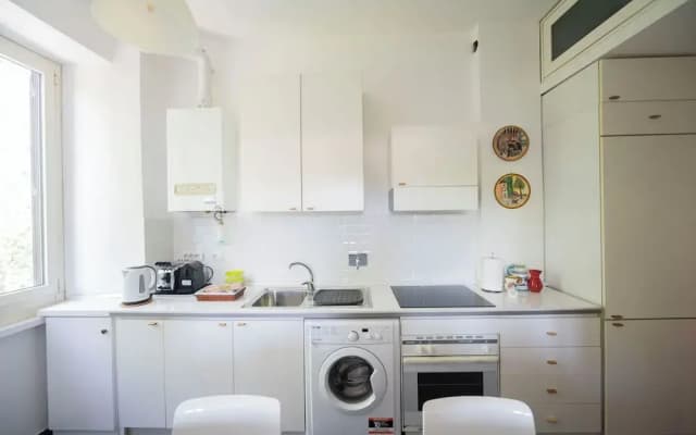 Testaccio Luminous And Large Apartment - photo 5