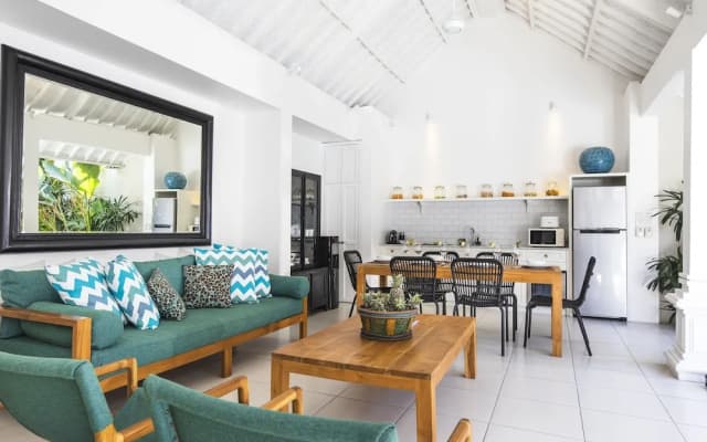 Villa Merah - photo 2