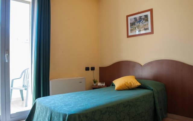 The Best Hotel - photo 3