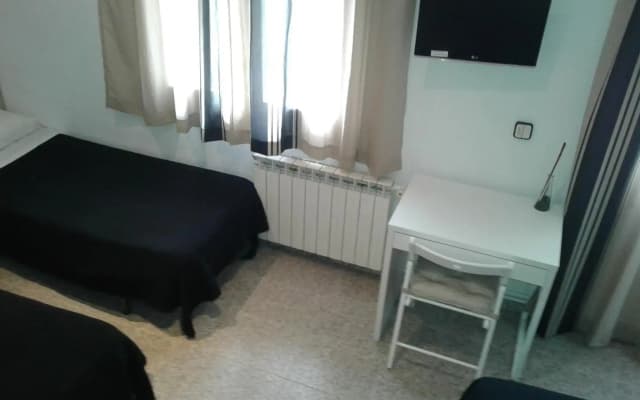 Hostal Ruta de Francia - photo 5