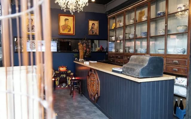 Orange Lodge - photo 2