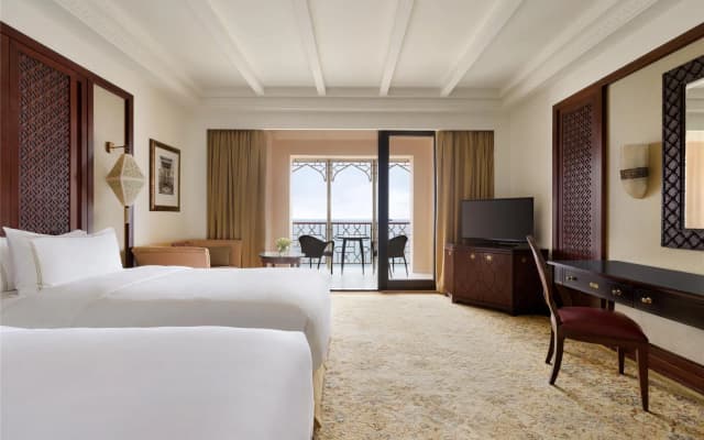 Al Husn Muscat Hotel  - photo 4