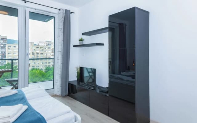 WaterFront City Apartments by FirstHost - photo 3