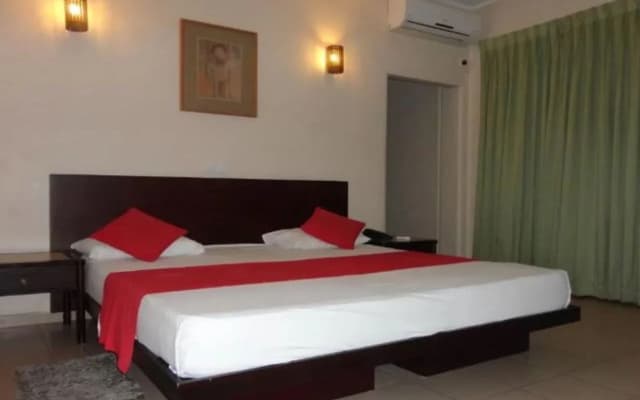 Shalimar Hotel - photo 3